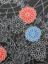 Load image into Gallery viewer, Haori Jacket Vintage(1950-1980) Black Chrysanthemum Silk #8001N1

