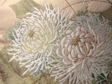 Load image into Gallery viewer, Fukuro Obi Vintage(1950-1980) Gold Chrysanthemum Silk BB118W7
