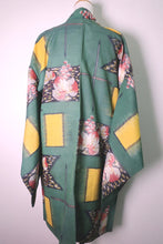 Load image into Gallery viewer, Haori Jacket Vintage(1920-1950) Green Leaf Grape Silk #8639H3
