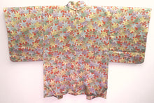 Load image into Gallery viewer, Haori Jacket Vintage(1950-1980) Vermillion Pale Green Pale Yellow Momijizukushi Shiny Rinzu Silk #8304C2
