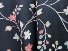 Load image into Gallery viewer, Haori Jacket Vintage(1950-1980) Black Flower Silk #8263C1

