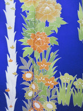 Load image into Gallery viewer, Kimono Vintage(1950-1980) Blue Flower Tsukesage Silk #7879L5
