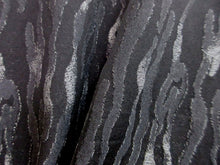 Load image into Gallery viewer, Haori Jacket Vintage(1950-1980) Black Silver Mokume Grain Silk #8185B2
