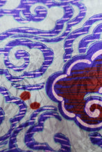 Load image into Gallery viewer, Kimono Vintage(1920-1950) Gray Purple Cloud Silk #8420E1
