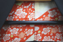 Load image into Gallery viewer, Haori Jacket Vintage(1950-1980) Black Bamboo leaf Chrysanthemum Silk #8424E1
