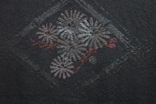 Load image into Gallery viewer, Haori Jacket Vintage(1950-1980) Black Bamboo leaf Chrysanthemum Silk #8424E1
