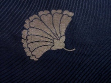 Load image into Gallery viewer, Haori Jacket Vintage(1950-1980) Black Chrysanthemum Silk #7702J4
