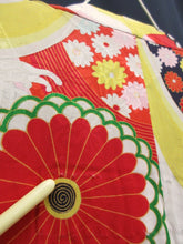 Load image into Gallery viewer, Girl&#39;s Kimono Vintage(1950-1980) White Red Green Chrysanthemum Wave Silk #8119A4
